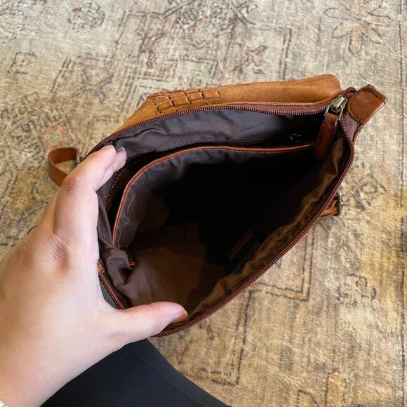 Vilenca Holland ANTHRO Brown Leather Flap Backpack with Laptop Compartment GUC - Picture 4 of 15